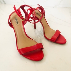 Sandália Vermelha Couro Salto Fino Monocromática Arezzo 36 - comprar online