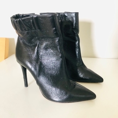 Bota Feminina Cano Curto Salto Fino Preta Arezzo 34 - Brechó Bete Balanço