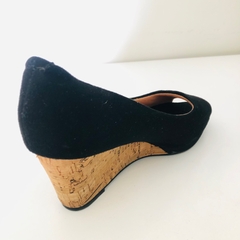 Sapato Peep Toe Preto em Suede Salto Cortiça Vizzano 35 - Brechó Bete Balanço