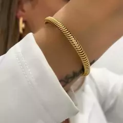 Pulseira Bracelete Anitta Folheada na internet
