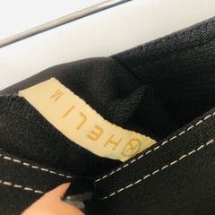Imagem do Shorts Ilhós Preto Novo M