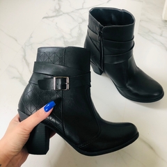Bota Feminina Cano Curto Preta Bruna Rocha 36 - Brechó Bete Balanço