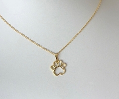Colar Gargantilha com Pingente Vazado Patinha de Cachorro Gato Pet Dourado Banhado a Ouro 18k Ju - Brechó Bete Balanço