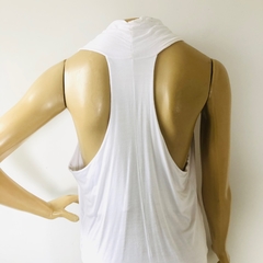 Blusa Regata Decote Profundo Off White M - comprar online