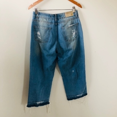 Calça Jeans Cintura Alta Pantacourt Magic Jeans 42