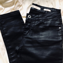 Imagem do Calça Skinny Preta Resinada Hering 38