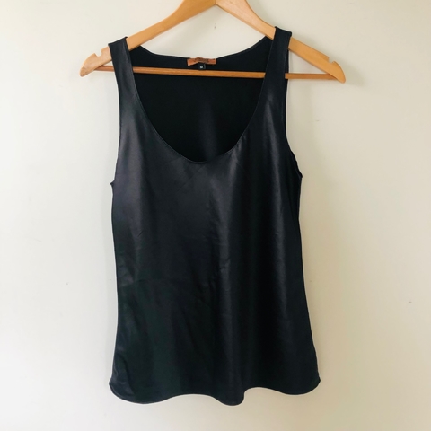 Regata Cetim Lisa Preta Handbook M