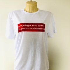 Camiseta em Poliéster Manga Curta T-shirt Pareço Legal Mas Corrijo - comprar online