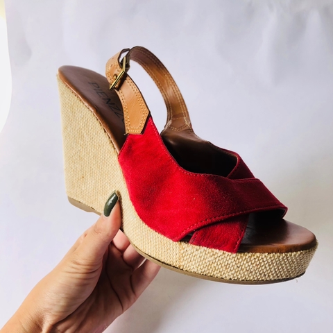 Sandália Feminina Anabela Vermelha Pienzzo 36