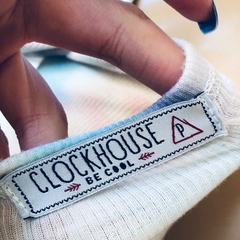 Blusa Cropped Manga Princesa Clock House by CeA P - Brechó Bete Balanço