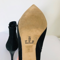 Bota Cano Curto Salto Fino Preta Ferrarezi 39