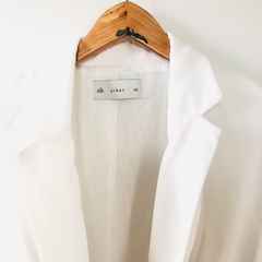 Blazer Alongado Branco Alfaiataria Poliester Riachuelo 40 - Brechó Bete Balanço