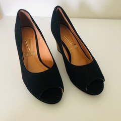 Sapato Peep Toe Preto em Suede Salto Cortiça Vizzano 35 na internet
