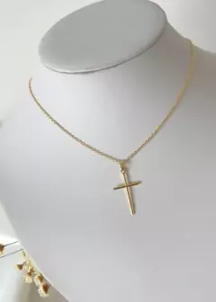 Colar Gargantilha com Pingente Cruz Dourado Banhado a Ouro 18k