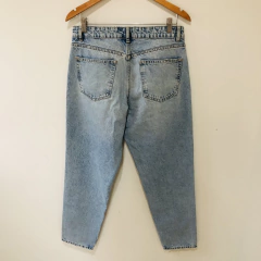 Calça Jeans Cintura Alta Mom Fit Zara 42