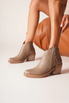 MAGA | CUERO | - tienda online