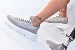 Praga Gris Base Blanca
