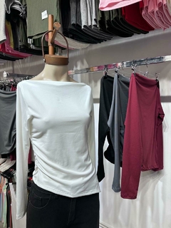 Remera pico frunces modal soft - tienda online