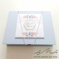 Caixa Gessica & Renato - 20 x 25 x 5 - Azul Santorini - comprar online