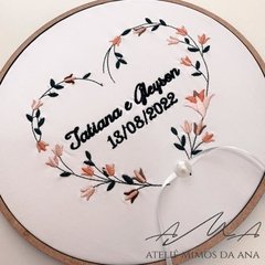 Porta Alianças Bastidor Tatiana & Gleyson - comprar online