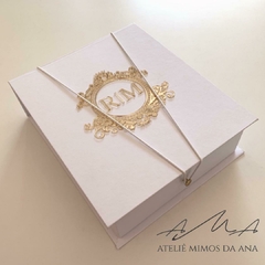 Caixa Raissa & Moacyr - 20 x 25 x 7 - Branca - comprar online