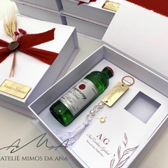 Caixa Ana Caroline e Gabriel - 25 x 25 x 7 - Branco - comprar online