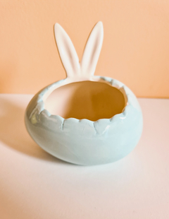 Ovo de Cerâmica Decorativo Para Páscoa Com Orelhinhas - Mais Vida e Decor