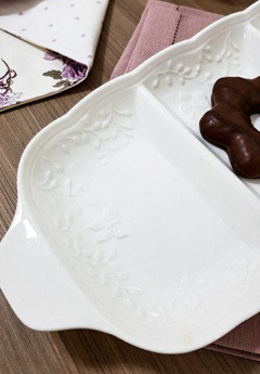 Petisqueira de porcelana com 3 divisões Butterfly Flower - loja online