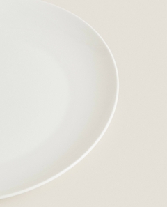 Prato Raso em Cerâmica Fosca Off White na internet