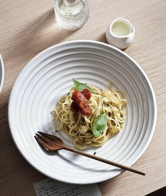 Tigela Bowl Saladeira Média Branca em Cerâmica Espiral - comprar online