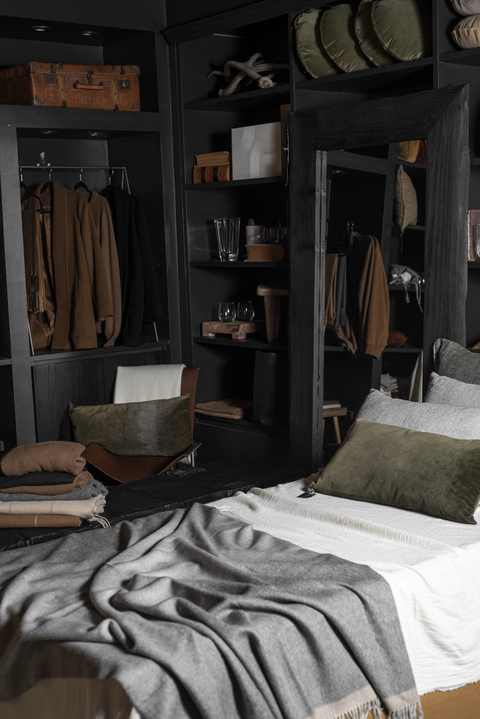 Cuarto II • terciado