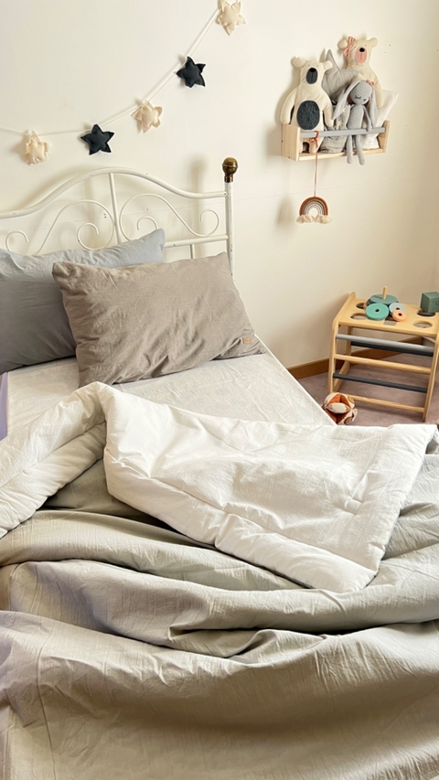 ACOLCHADO REVERSIBLE GRIS PERLA & BLANCO