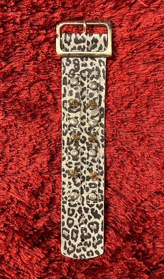 Bracelete onça spikes na internet