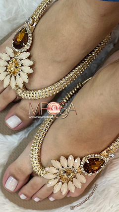Chinelo Cocar Gold - comprar online
