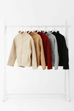 CAMPERA CON BOLSILLOS *PAÑO LISO* - comprar online