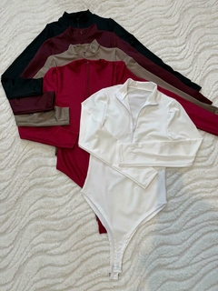 BODY CON CIERRA *MICROFIBRA*