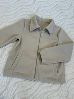 CAMPERA CON CUELLO Y BOLSILLOS *PAÑO CON PIEL* - CITTÀ