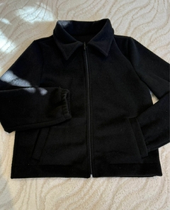 CAMPERA CON CUELLO Y BOLSILLOS *PAÑO CON PIEL* - tienda online
