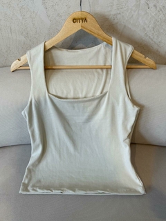 TOP ESCOTE CUADRADO *MODAL SOFT*
