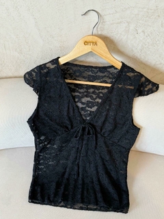 BLUSA V TIRITA *ENCAJE* - comprar online