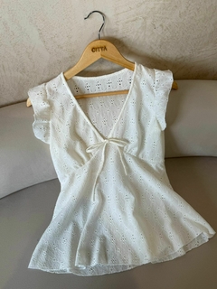 BLUSA V TIRITA *CROCHET DE PUNTO*