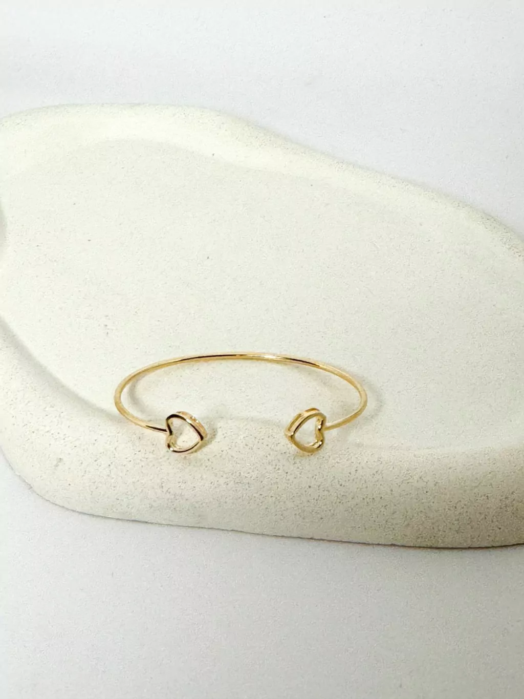BRACELETE CORAÇÕES VZ