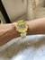 Reloj vintage de metal redondo