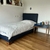 (ID) Cama y mesa de luz Medidas: 105 x 205 x 27/ 107 (colchon 195 x 95)