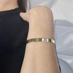 Bracelete Liso Largo Folheado Em Ouro 18k - loja online