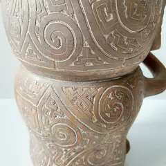 Vaso, de inspiração marajoara, por Manoel Dias - loja online