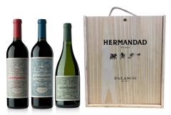 Estuche Madera Hermandad Single Vineyard x 3bot x 750c.c. - comprar online