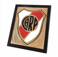 Escudo River en internet