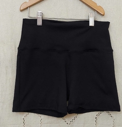 Calza short NEGRA y ESTAMPADAS en internet