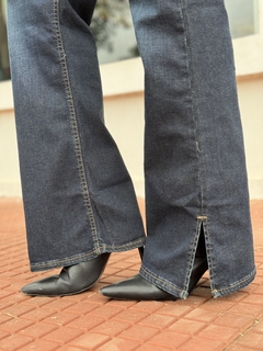 Jeans SANDY BOOTCUT TAJO ELASTIZADO en internet